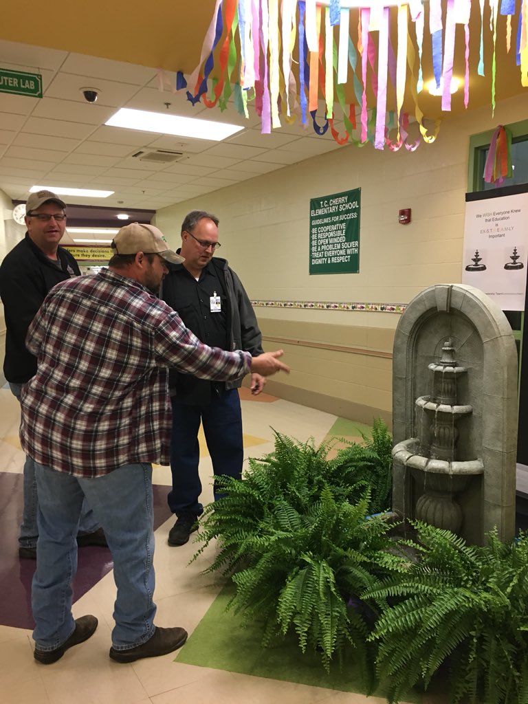 TC Cherry students are WISHING everyone knew how “EX-S.T.R.E.A.M-LY” important education is!#TCCLeadershipTeam      #DPImaginationLibrary #communityoutreach <a href="/BGISD/">Bowling Green Independent Schools</a>,<a href="/T_C_Cherry/">TC Cherry Elementary</a>