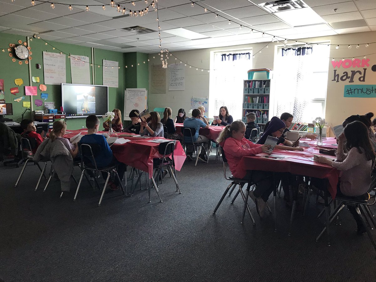 MrsLightnerGVS's tweet photo. BOOK TASTING TODAY! #PBMustangs #studentengagement #readingfun #makelearningmemorable  #gvr5 https://t.co/ZNmUac3xQj