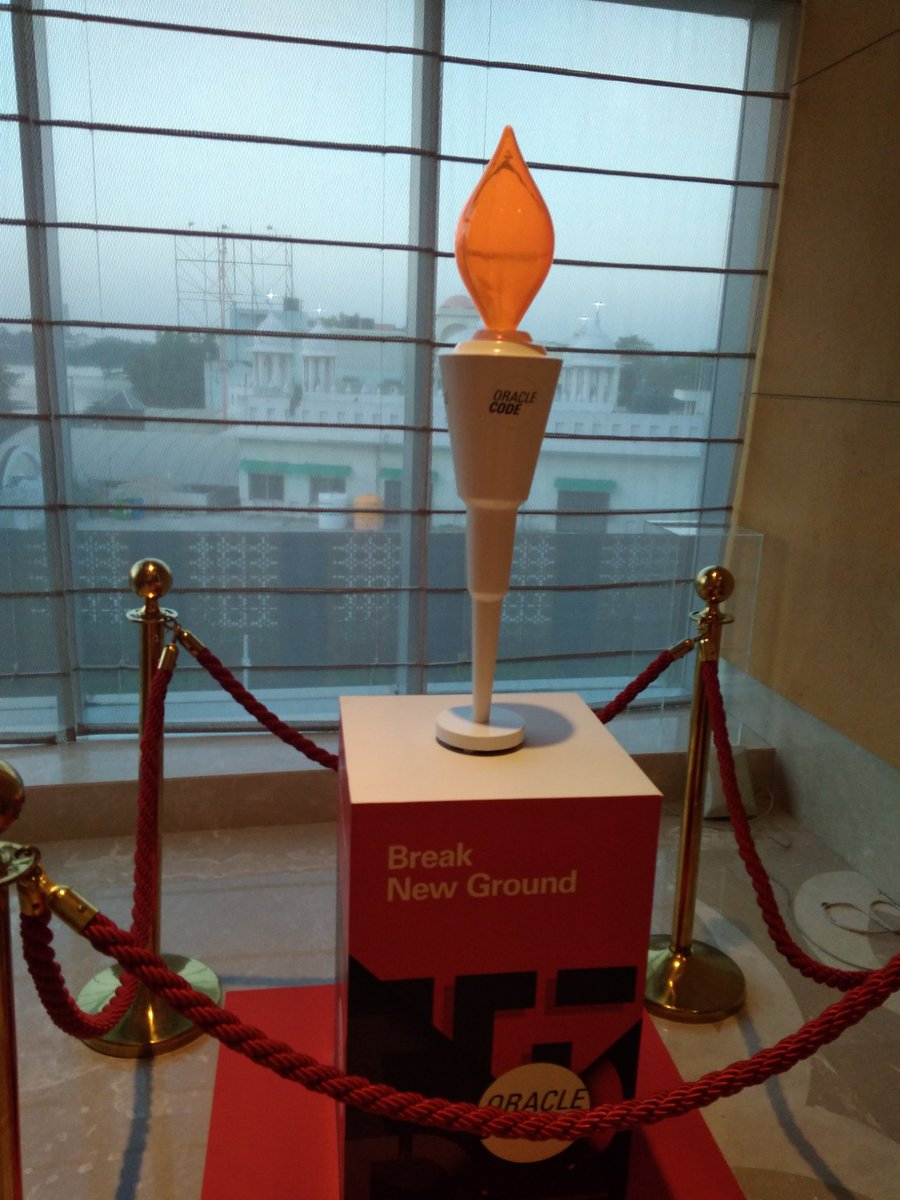 divsona's tweet image. #OracleCode #CoolestCoder
