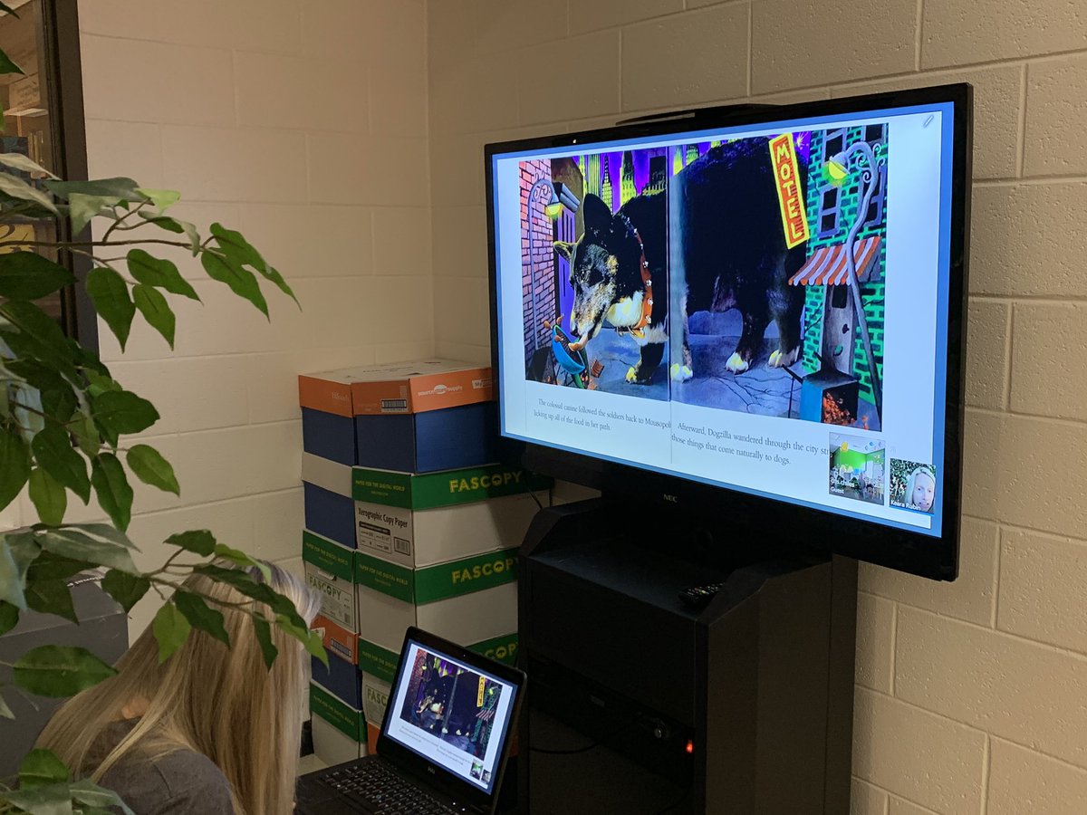 RRHSLibrary's tweet photo. Caught another RRHS teacher reading @RRuKNIGHTed to our small friends at Crimson Academy! #CCSDreads #gotcaughtreading #CCSDgetreading https://t.co/UDF9WONySn