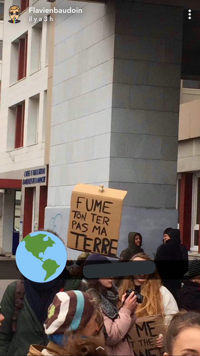 flavienbaudoin's tweet photo. Top 3 des pancartes a la marche pour le climat de Cherbourg https://t.co/AlR2A9by1m