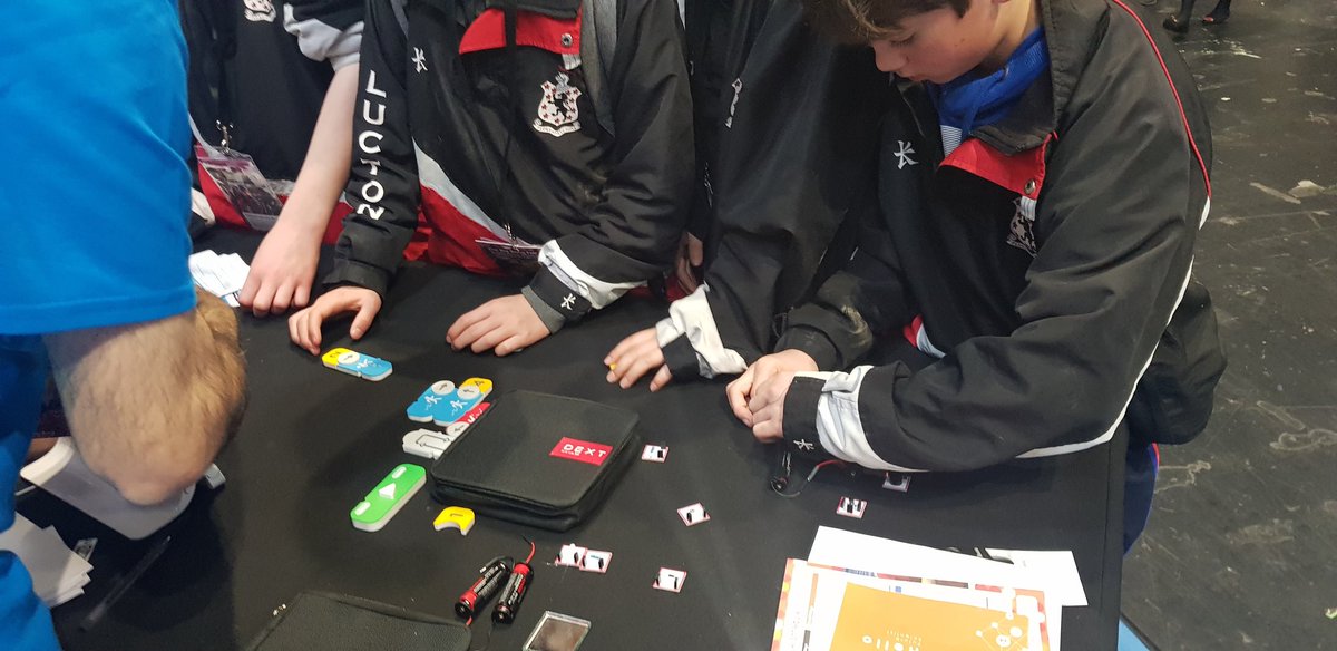 antipem's tweet image. @ the #BigBangFair in Birmingham 
@Dext_Tech #ScienceSet to the world!
