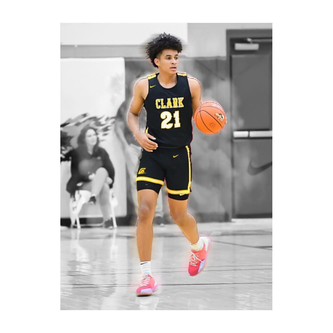 Congratulations to <a href="/Kbj_vi/">Jalen Hill</a> Jalen Hill of <a href="/ClarkHoops/">Clark HS Basketball</a> for being named Gatorade State Player of the Year!