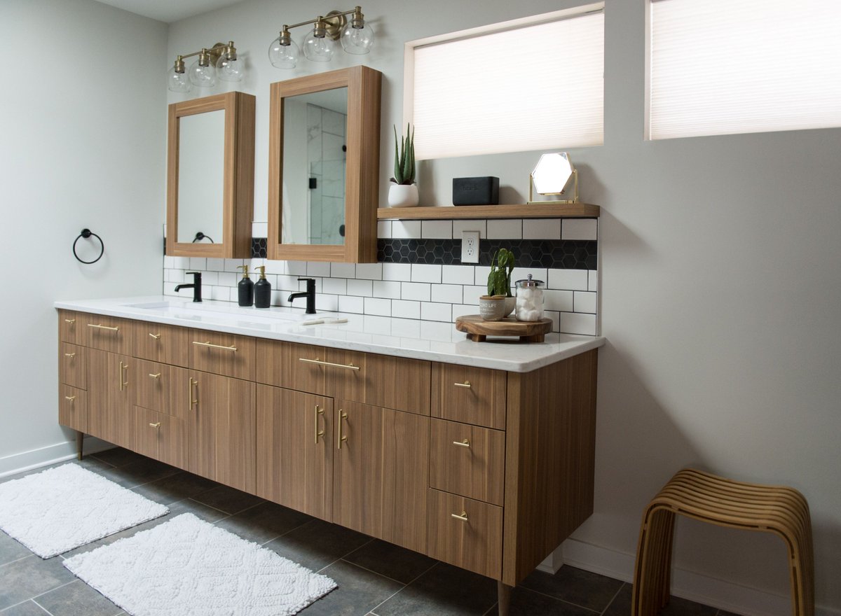 HighRockDesign's tweet photo. We recently finished this gorgeous bathroom in Omaha. Stay tuned as we will be uploading additional pictures as well as the story behind the remodel.

#Omaha #Remodeling #BathroomEnvy https://t.co/ZdOtHJKVjR