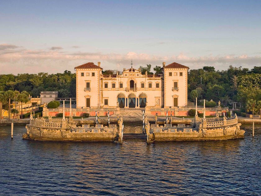 mayaricoteriver's tweet photo. Feliz #viernes 

#UnArtistaDice: Si pasan por Miami no dejen de ir a los jardines del museo Vizcaya! 

#1BCEA  @meminqc https://t.co/OAJ7QJchP7