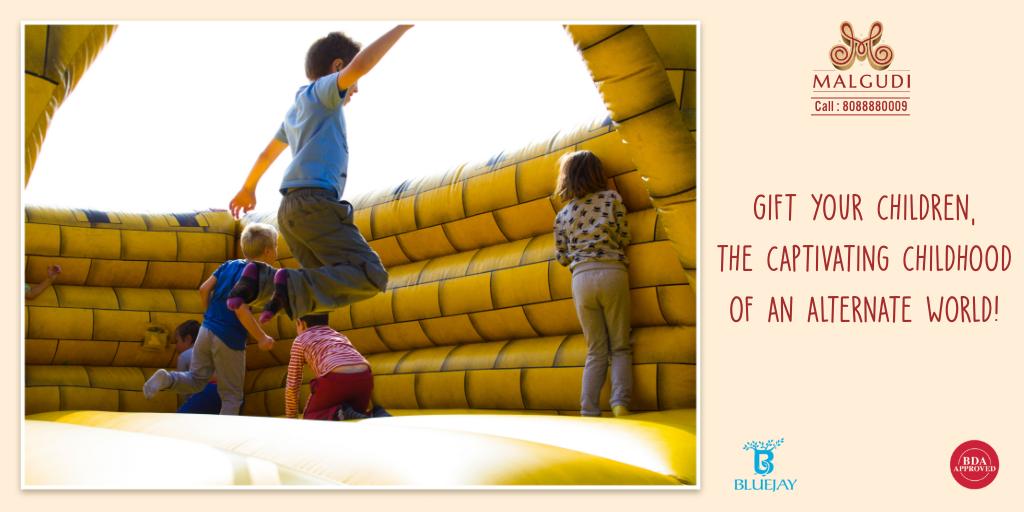 BluejayLtd's tweet photo. Do the memories of serene #childhood earthen homes give you a sense of #nostalgia? Do you ever feel your children could also experience those old charm days?
#BlueJay #Malgudi offers you a blend of the rustic charm and contemporary amenities!
#bangalore #realestate #villa #luxury https://t.co/WeKeNwsqyk