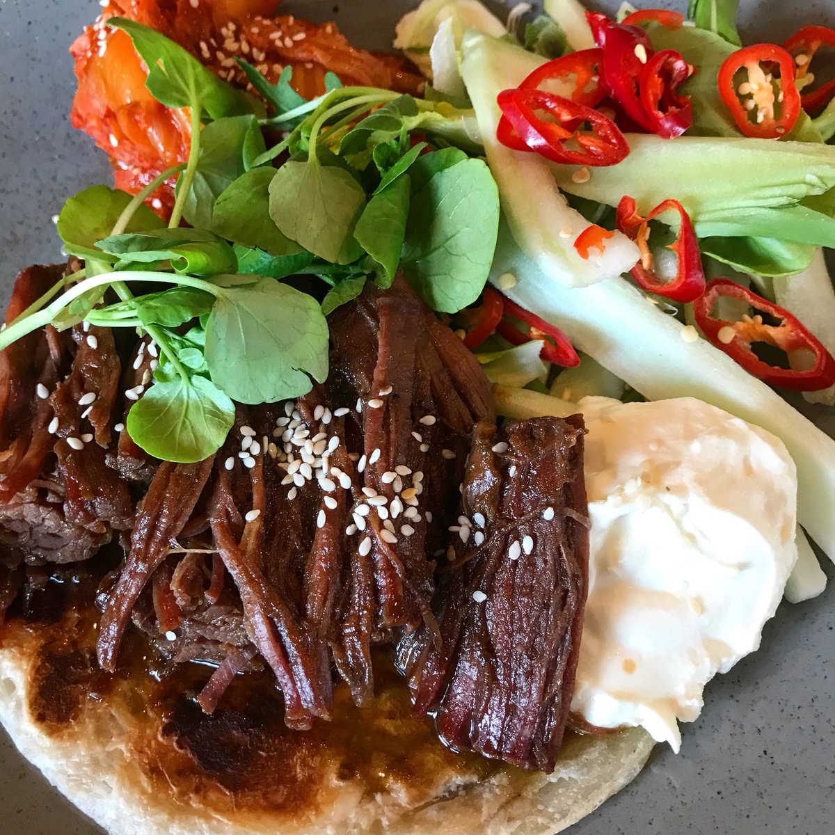 Pulled Pork Brisket... Yes Please! Treat yourself this Friday😍 
 #fridayfeeling #hot #delish #treatyoself #mouthwatering #foodie #cheflife