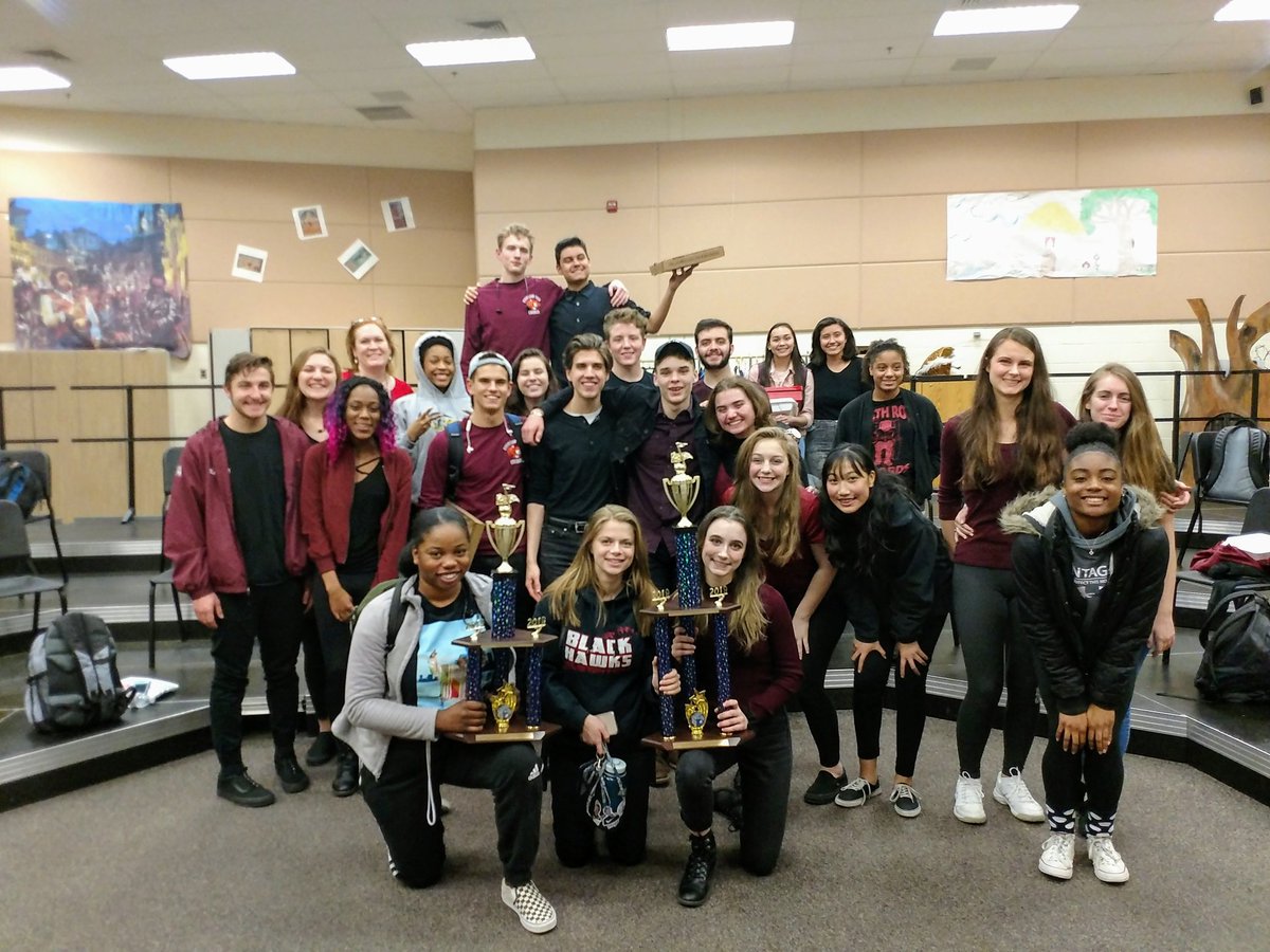 MVChorus05's tweet photo. Amazing week in choir! All Superiors at assessments, Jazz Choir got 3rd and Acappella got 2nd at Festival of Choirs. Great music happening here at the View! #viewpride https://t.co/IBAdN6X4o9