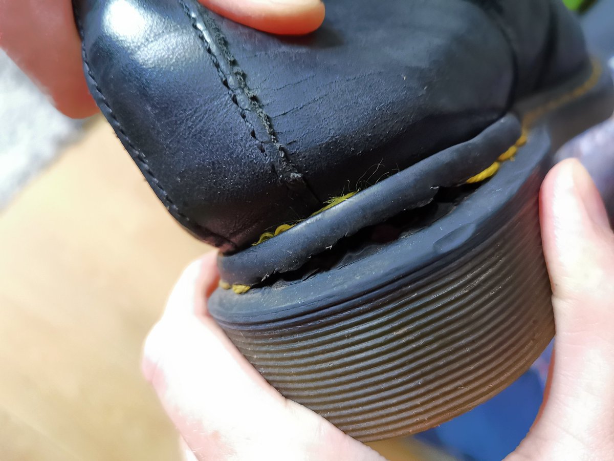 RobDLaing's tweet photo. @drmartens Hi, I sent an email to contact@drmartens a week ago about a quality issue with my boots. No reply. Sent another: no reply. Can you help please? https://t.co/m8yxuGOV51