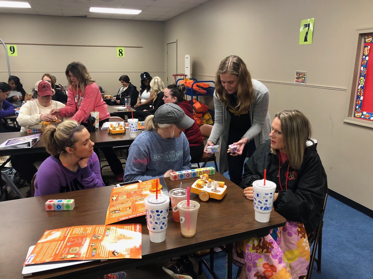 karsheets's tweet photo. Learning about KIBO at Jonesboro preK. #CaneClassroom https://t.co/QcpRuyGTnc