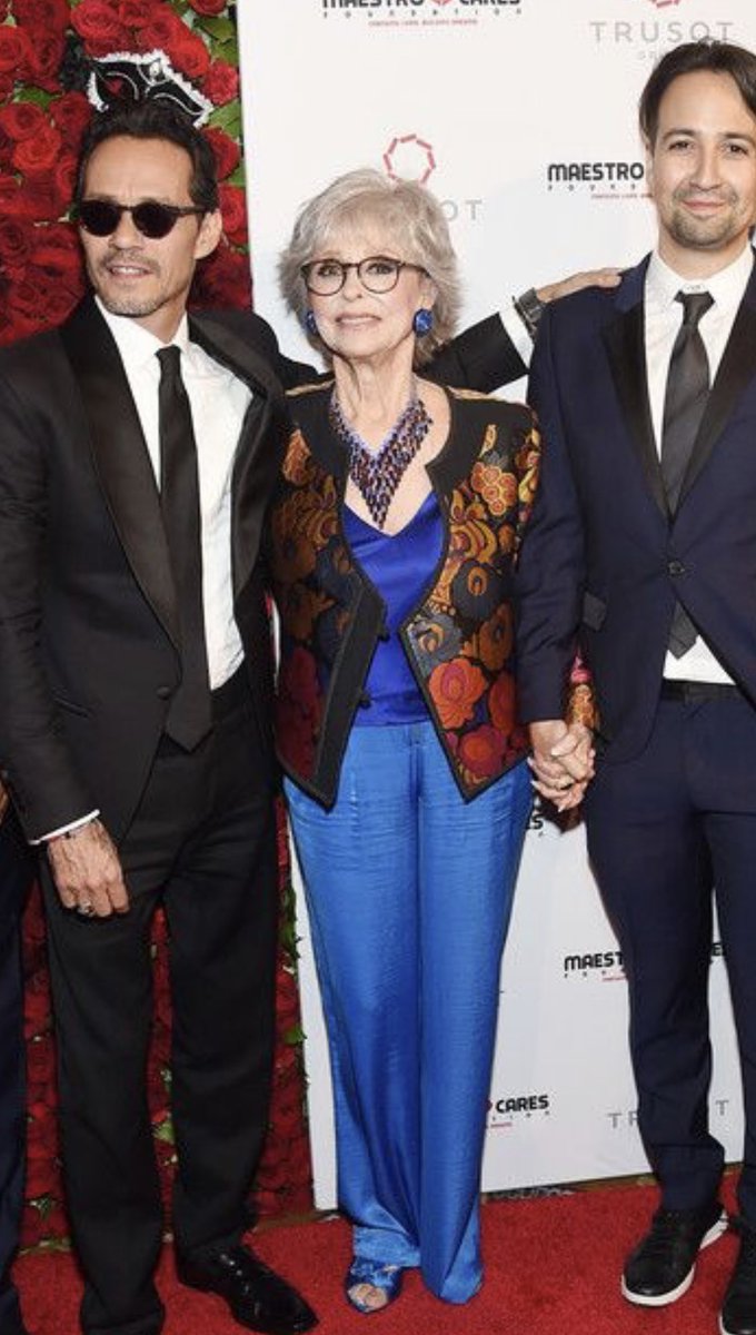 🎶NO HAY NADIE
COMO ELLA🎶
<a href="/MarcAnthony/">Marc Anthony</a> <a href="/TheRitaMoreno/">Rita Moreno</a>