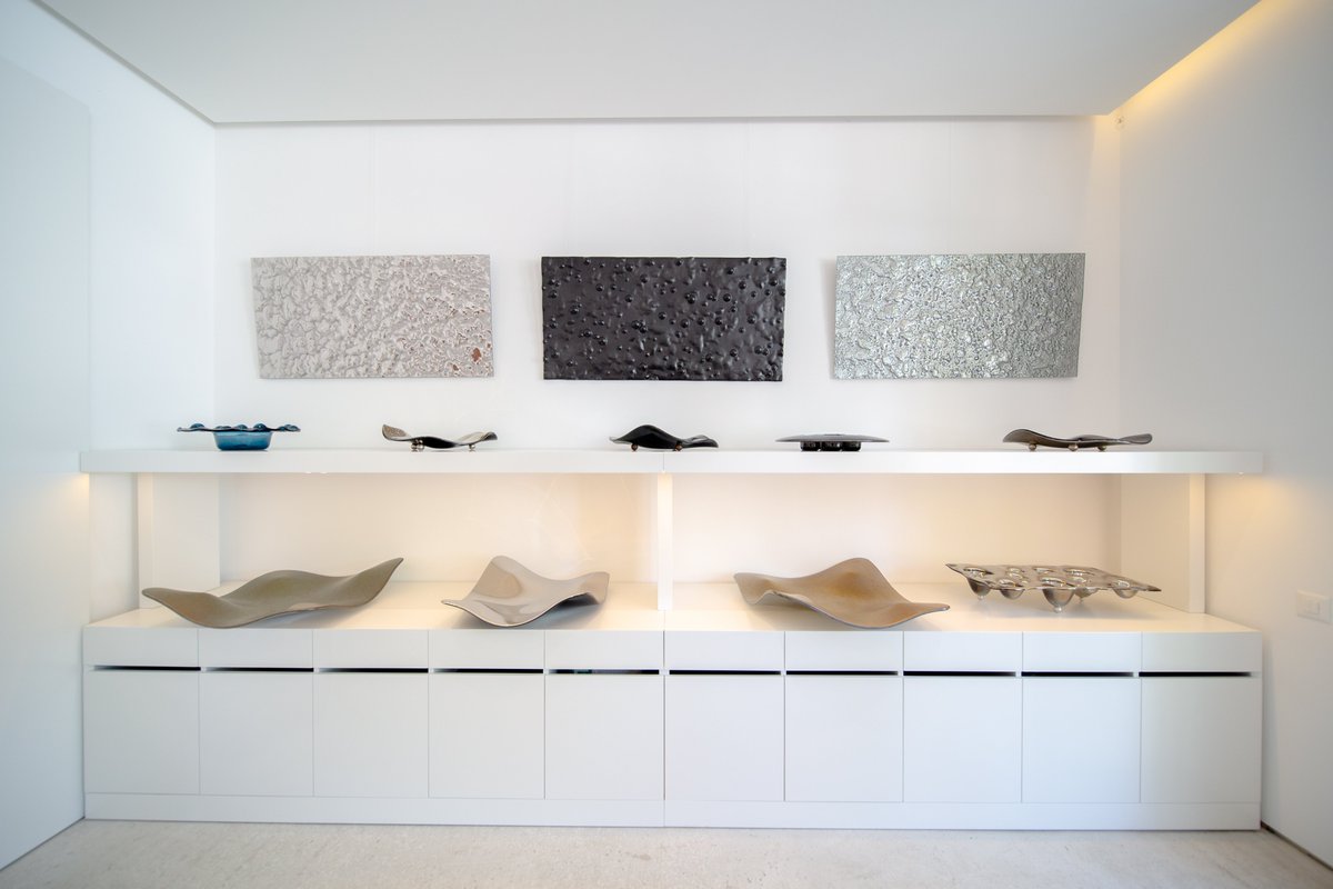 PlusobjectO's tweet image. Vases and Panels by @PlusobjectO in one place. 
You can find all these in our showroom in Switzerland, Montreux