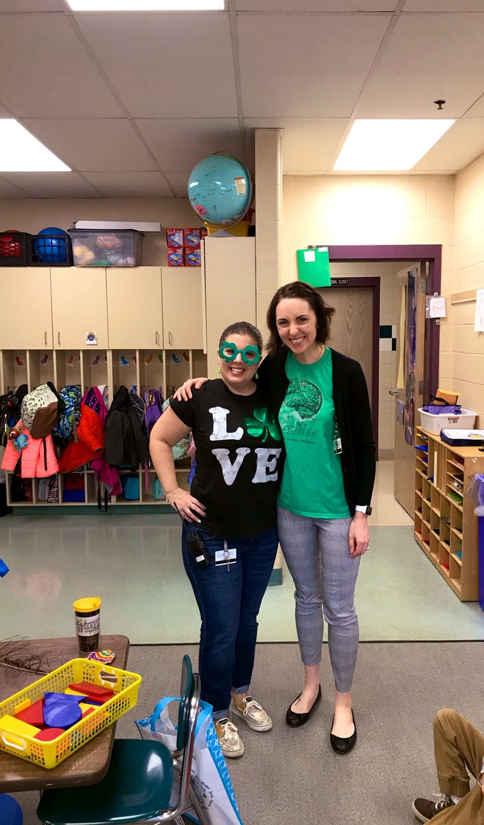 EMillerEquity's tweet photo. What a great way to finish #BrainAwarenessWeek than with @room132crew at Glade ES #GESConnected #FCPSBrainWeek #BrainAwarenessWeek2019 https://t.co/t3ziTGss4Y