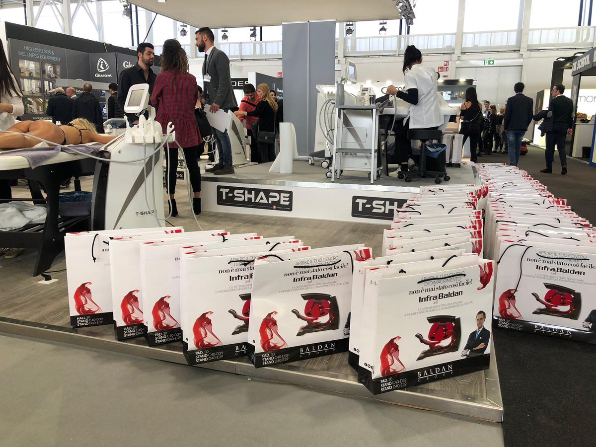 Grupo Baldan con sus mejores equipos en COSMOPROF WORLDWIDE BOLINA. Demostraciones en sus stands: C40, CD39 y E39 en el pavellón 30.
#BeautyfromSpain #Cosmoprof2019 #QuantumTechnology #GrupoBaldan #TShape
#Estetica