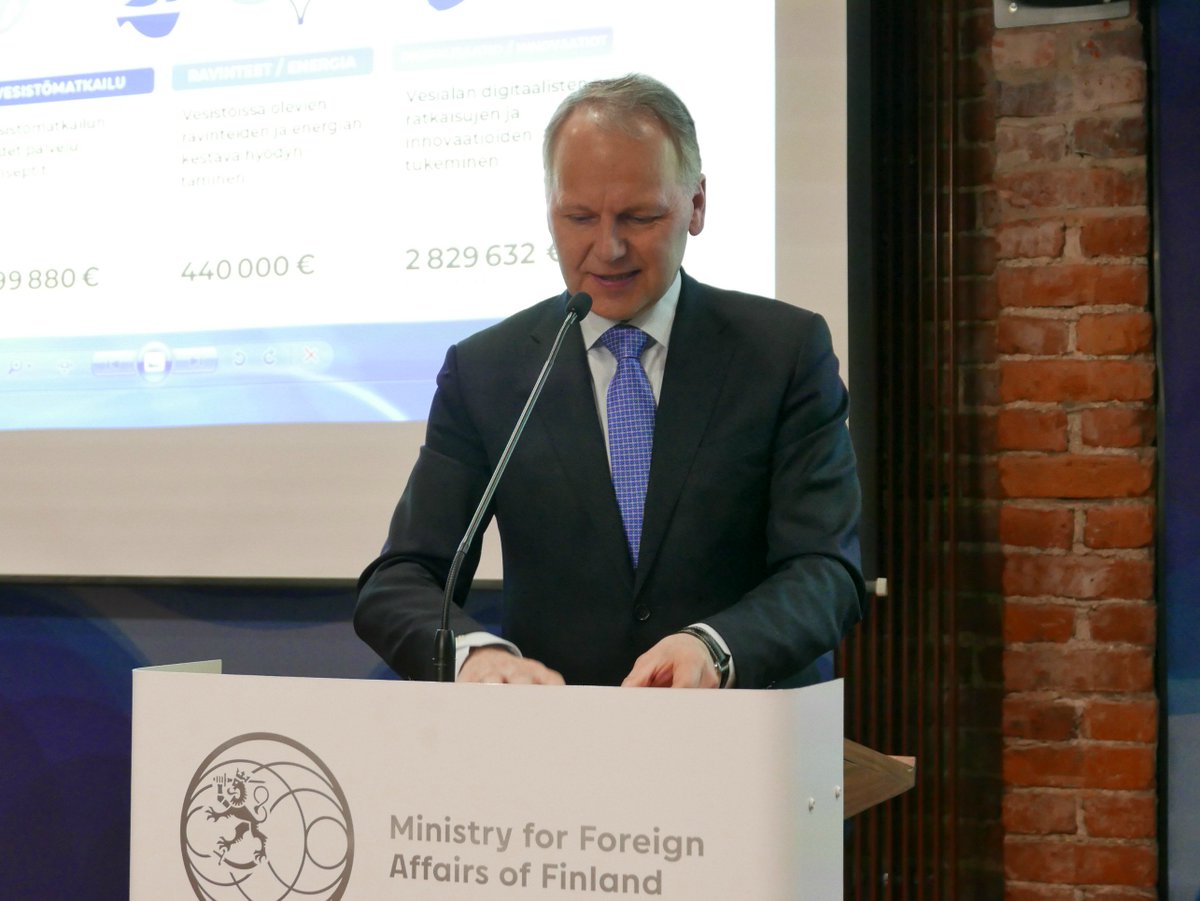 psuurone's tweet image. Minister Leppä opened #BlueBioeconomy seminar. Themes ranged from blue well-being and internationalization to methods to remove excessive nutrients from waters. @JouniVielma introduced #Recirculation Aquaculture Systems (#RAS). Digitalisation is coming quickly! @LukeFinlandInt