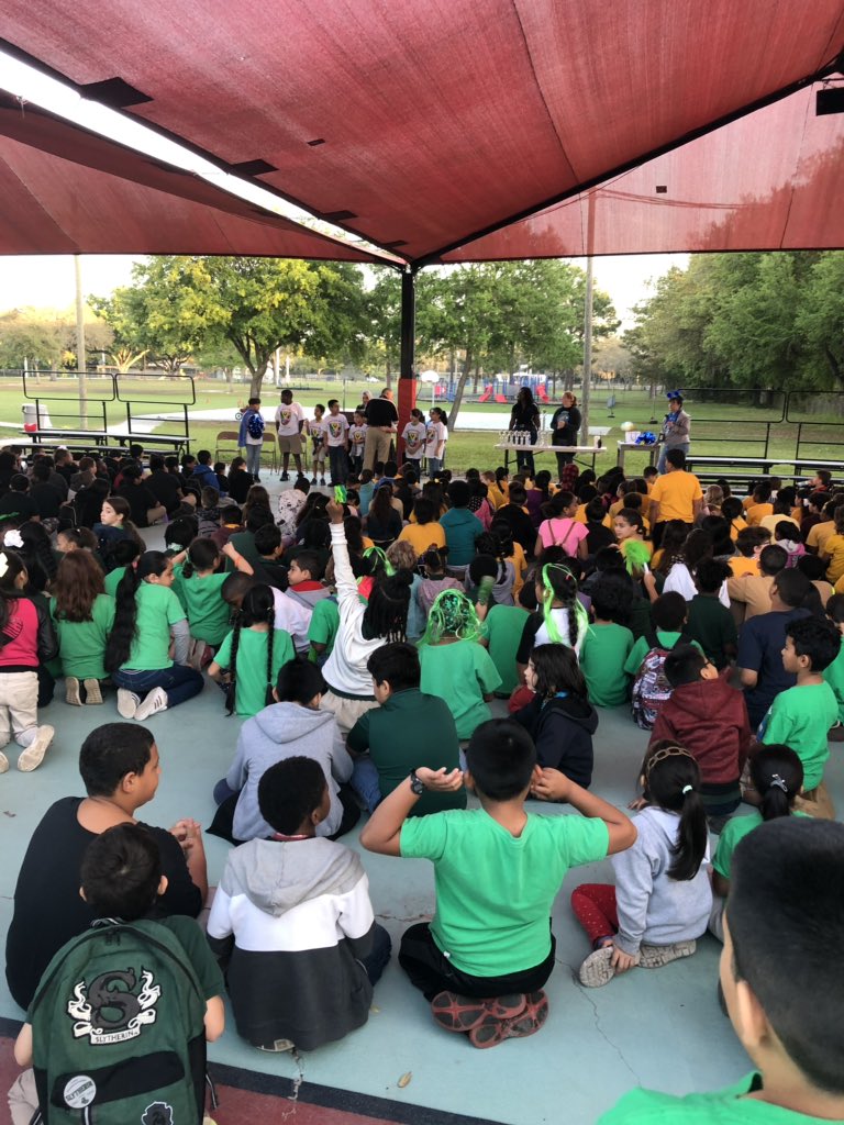 Showing some serious SPIRIT today for our Pep Rally! 💚