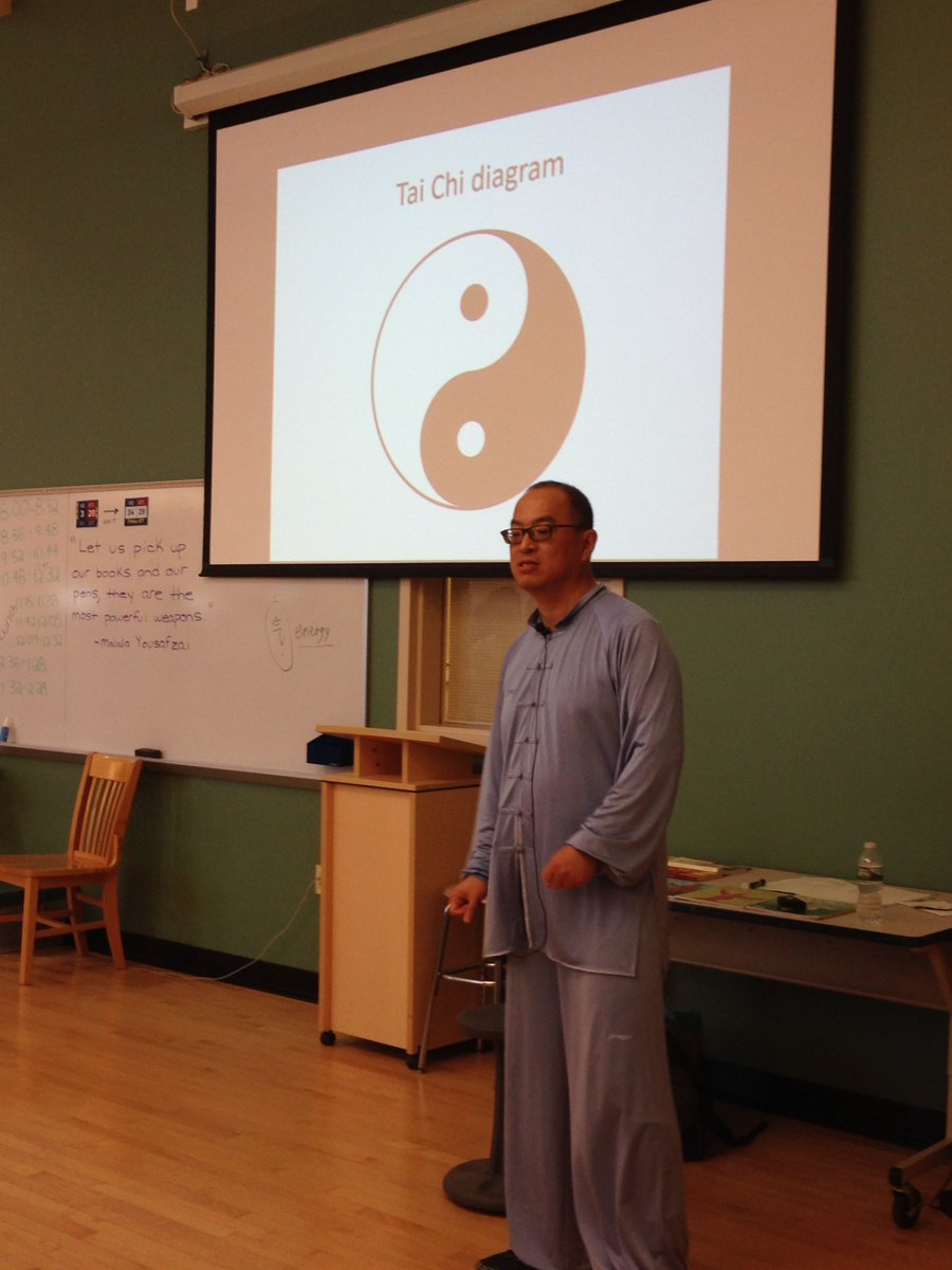 cantonworldlang's tweet photo. #CHSStudents learn TaiChi #balance #health #posture @CantonSuper @CantonSC1 @CoachGordy @chslibrary @CantonRobodogs https://t.co/KnMfQSdzOA