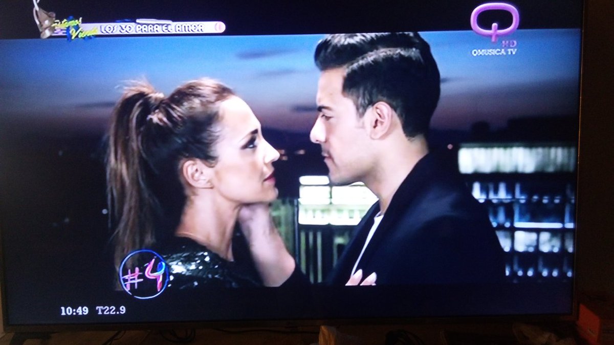 debo_arg's tweet photo. @_CarlosRivera  escuchandote y viendote😍 en @quieromusicatv puesto N°4 y vamos que llegamos al puesto N°1💪👏
Desde san juan Argentina te amamos❤ https://t.co/zdDzMJLdpL