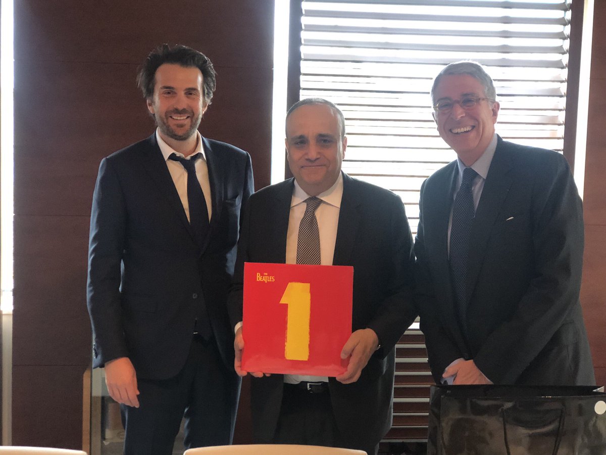 Avec <a href="/YannickBollore/">Yannick Bolloré</a>, échanges constructifs avec le Ministre italien des Biens et Activités culturels <a href="/BonisoliAlberto/">Alberto Bonisoli</a>