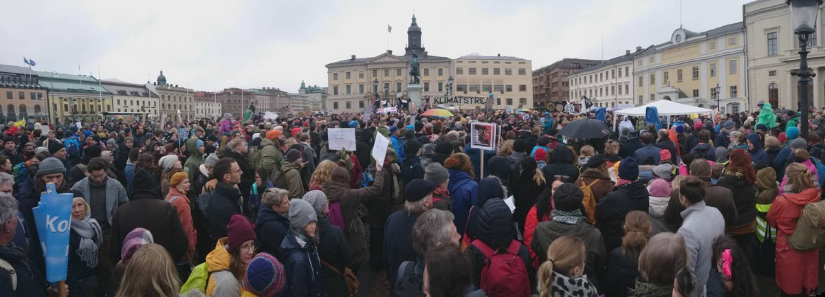 AnnikaHagberg's tweet photo. Sett bl.a #FysioterapeuterForFuture och #ArchaeologistsForFuture - till samlingen, @Supermiljoblogg o @MLKristola.
#ClimateStrike #FridaysForFuture https://t.co/onjh1DGAow