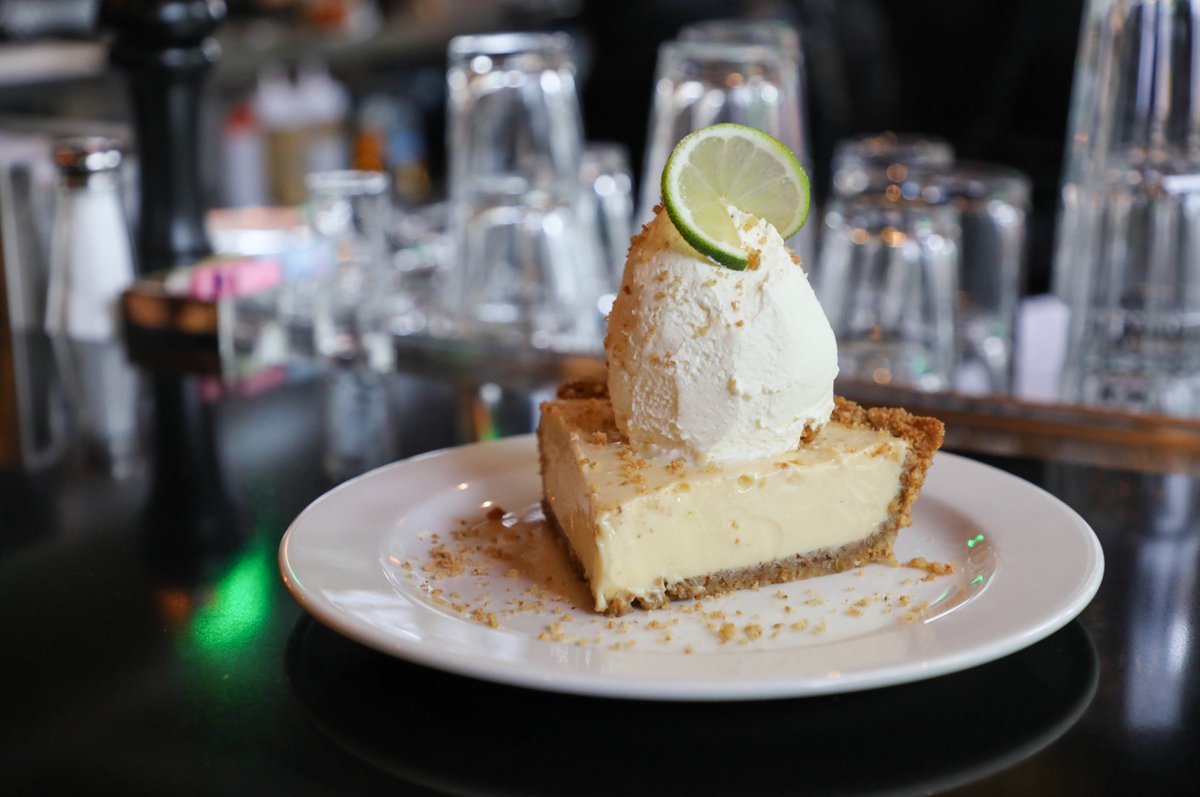 stanfordkitchen's tweet photo. We take immense pride in our food which is why we created dishes that are made from scratch. Which is your favorite? https://t.co/0KsRxKCuJo