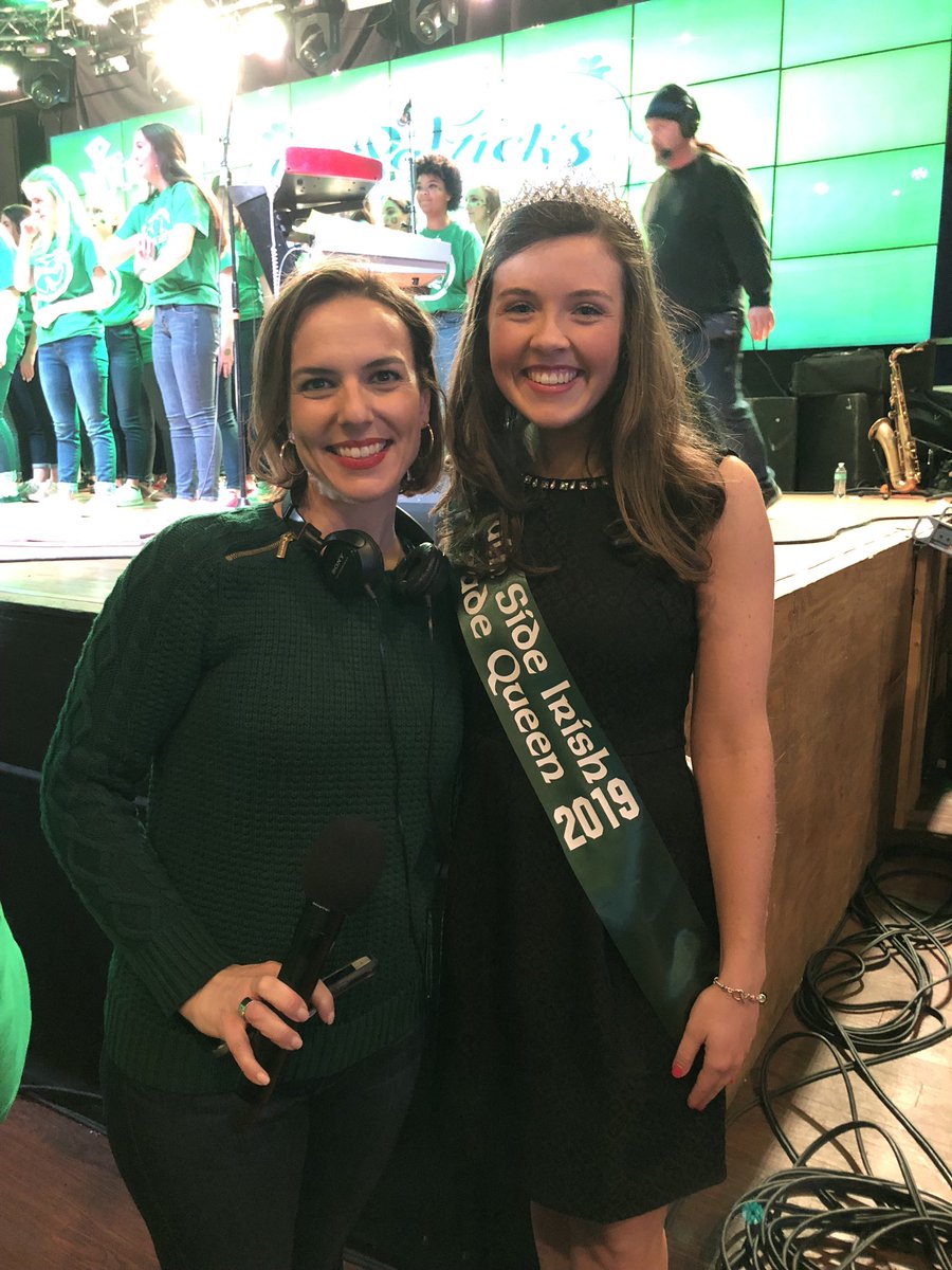 McAuleyMacs's tweet photo. Starting our St. Patrick’s Day weekend celebrating with @WGNMorningNews https://t.co/jaWmOe6425