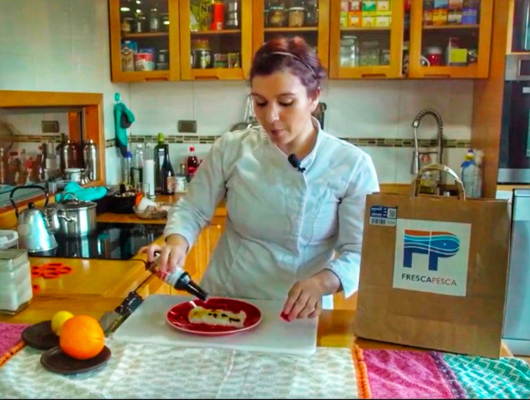 shell_catch's tweet photo. #Shell_catch developed a market model that guarantees the #traceability of fish and seafood: FRESCAPESCA connects artisanal fishers from Latin America with consumers seeking 100% fresh and legal seafood that comes straight from the extraction sites. #WCRD2019 #BetterDigitalWorld https://t.co/MiuPKDPup9