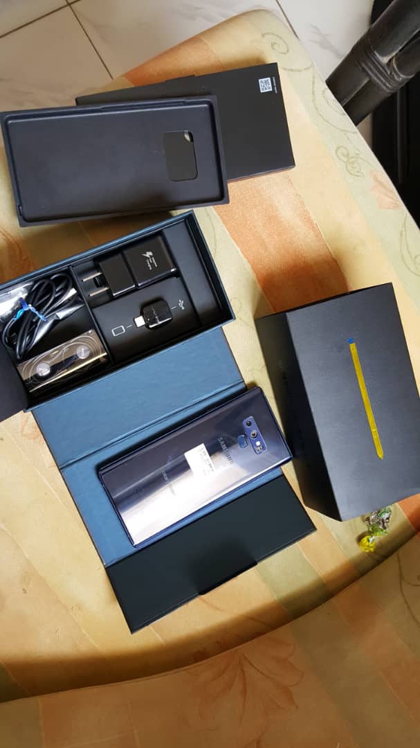 MultimediaSen's tweet image. Samsung galaxy Note 9 Authentique 128Gb de mémoire neuf dans sa boite avec tous ses accessoires d'origines à 390000f 
Contact: 771109454 ou whatsapp