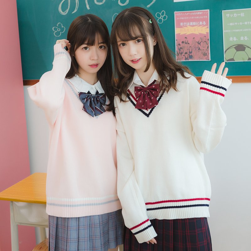 Uzivatel セーラー服 Jk 制服 Na Twitteru 今日は一気に気温が下がって寒い朝 そろそろニットカーディガンやブレザー パーカー を着た制服コーデが合う季節になってきますね Yujianxiong ニット カーディガン スクールセーター 学生服 制服 ニット