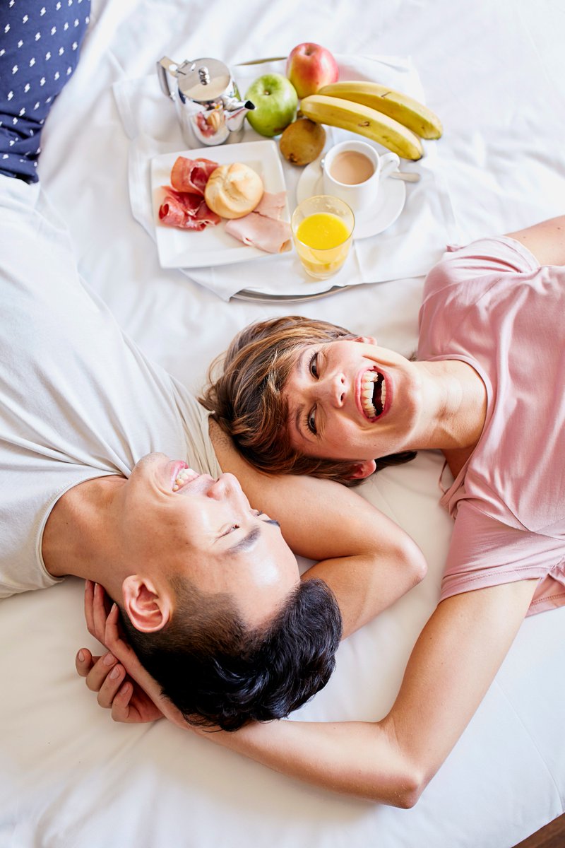 HiltonMarkham's tweet photo. Make the most of your weekends with the #WeekendGetaway #hotelpackage for #latecheckout, #breakfast, #WiFi and more. Now’s your chance to #sleepin, #eatwell and #leavelate. A weekend away with us, and you’ll never see Saturday and Sunday the same way. https://t.co/EfycHzOTb0 https://t.co/FhEOdaqCtF