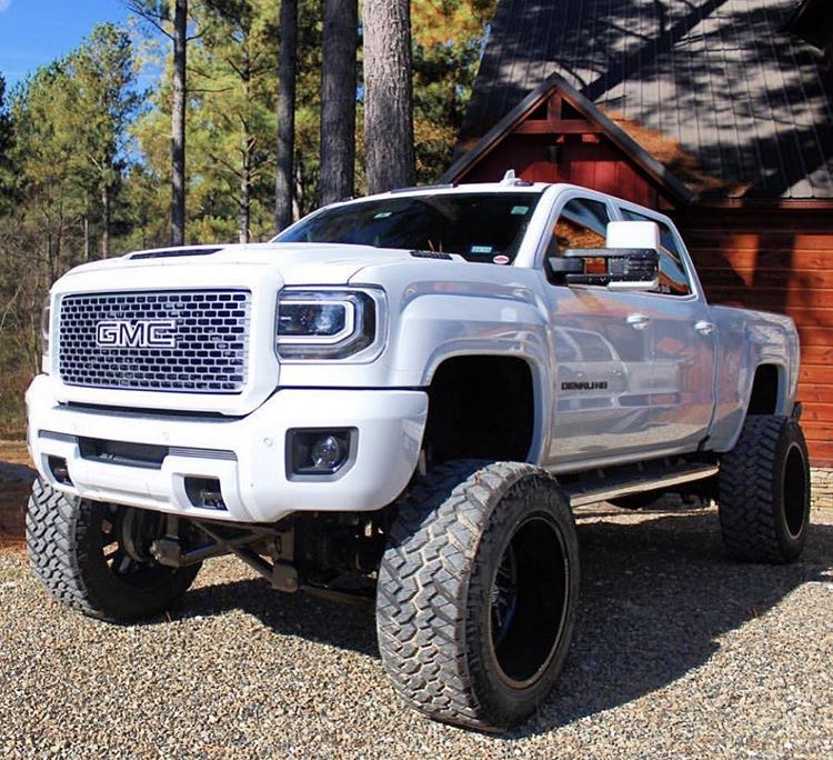 Lifted Trucks tweet media