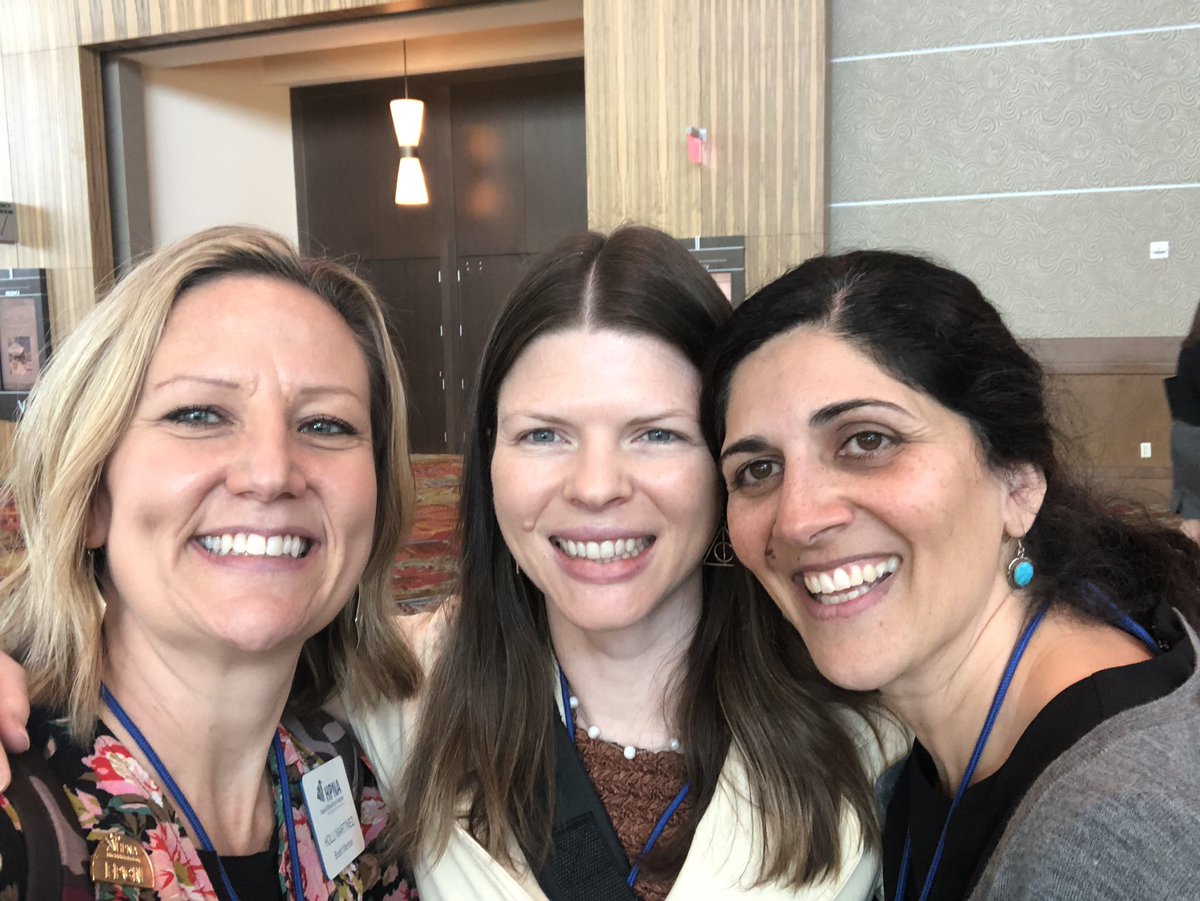 UofUPalliCare's tweet image. @MLELooneyMD sandwiched between @UofUPalliCare &amp;amp; @ShaidaTalebreza - from talented fellow to amazing, dynamic #hpm doc in Oregon. So proud! #hpm2019 @AAHPM @HPNAinfo @acgme @UofUHealth @huntsmancancer @primarychildren