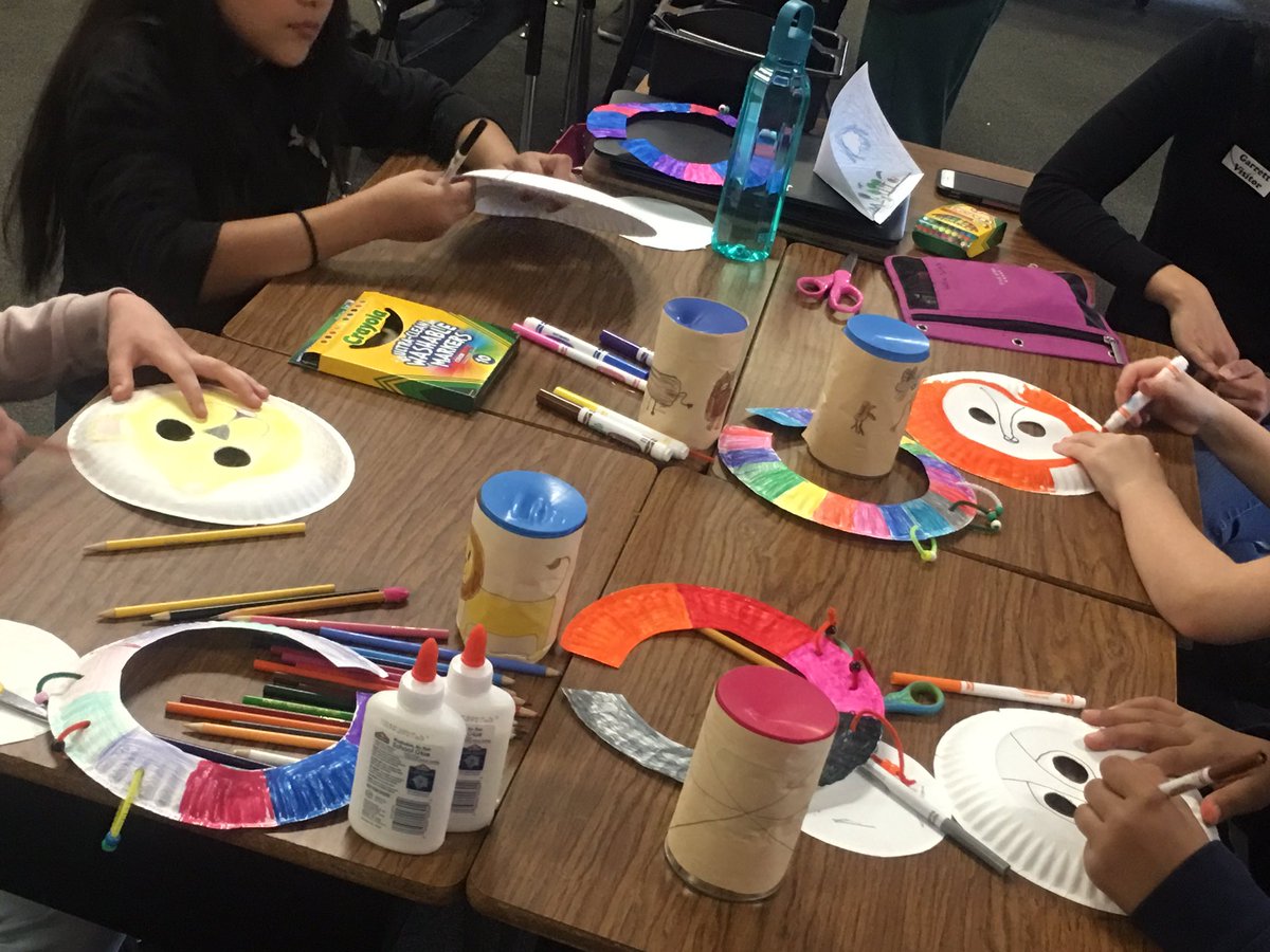 onealcno's tweet photo. It’s a busy day in the swamp @AGEGators are learning and celebrating West African culture, history, and traditions. @AplusSchoolsNC https://t.co/pKTdNxWqqP