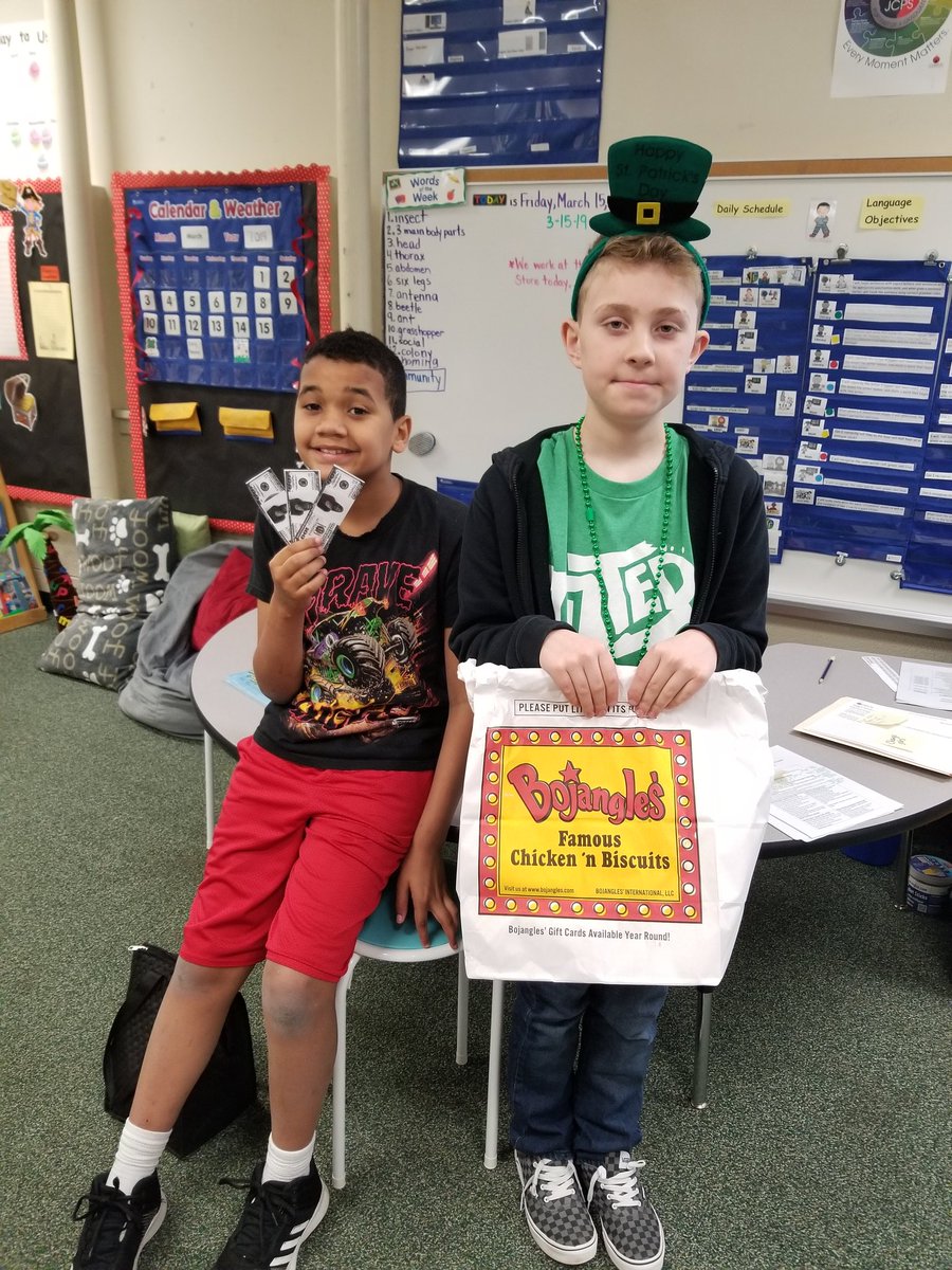 Celebrating the third nine weeks fluency and behavior competition winners!! Way to go boys!!
#studentsworkinghard
#hardworkpaysoff
<a href="/PineLevelES/">PineLevelES</a>