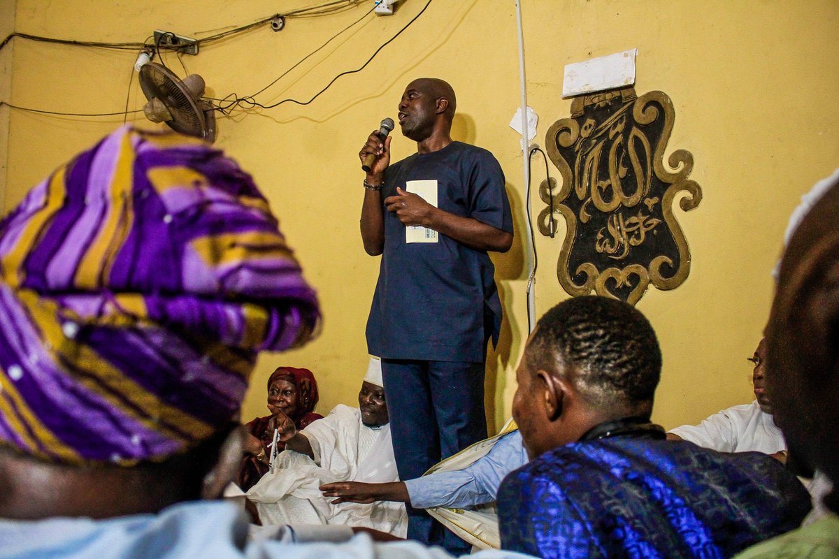 seyimakinde's tweet photo. We attended Jummah prayers at the Ibadan Central Mosque, Oja Oba. With the Aare Musulumi of Yorubaland, Alhaji Dawud Akinola (De-Damak). I am grateful to our Muslim brothers and sisters who debunked unfounded and malicious lies about me during campaigns. https://t.co/3cKdWtAiWB