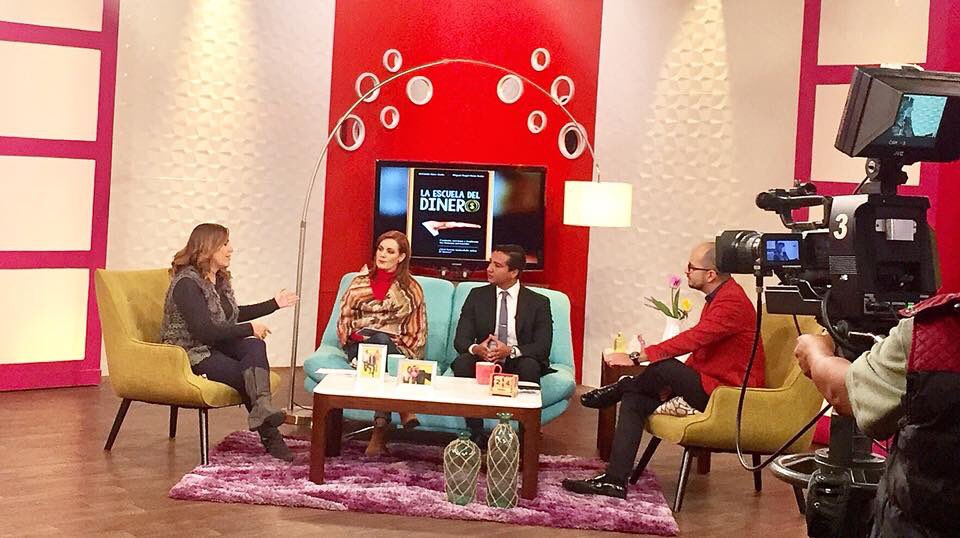 miguelarias_11's tweet photo. Feliz aniversario amigos de @CadaDiaTV4 que sean muchos años más! https://t.co/i3nHf43X0z