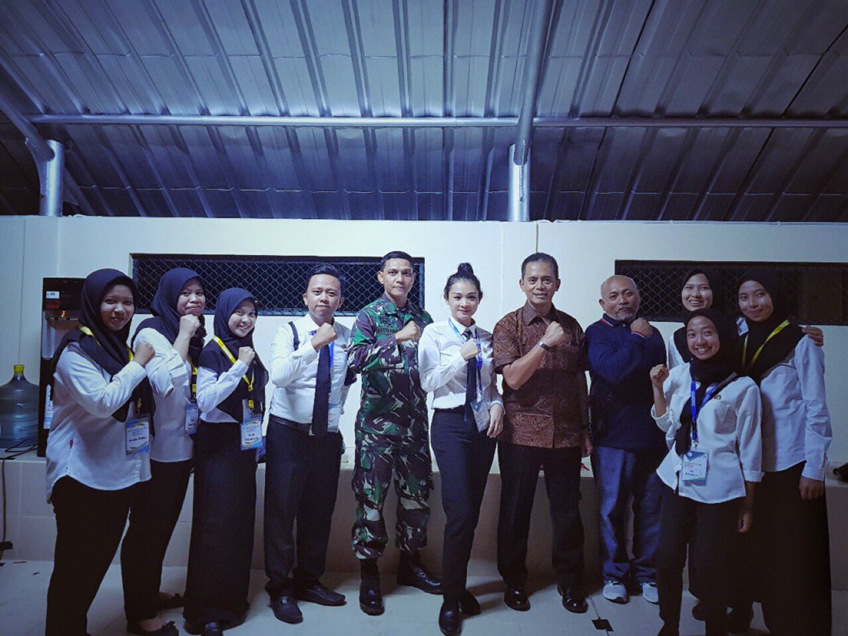 Fransis29902452's tweet photo. Padamu negeri kami berjanji
Padamu negeri kami berbakti
Padamu negeri kami mengabdi
Bagimu negeri jiwa raga kami ...  @BKNgoid  @pusbangASN  #cpns2019  #asnkinibeda #2019JadiASN #latsarcpns2019 #belanegara https://t.co/sy0fAlc8Ee