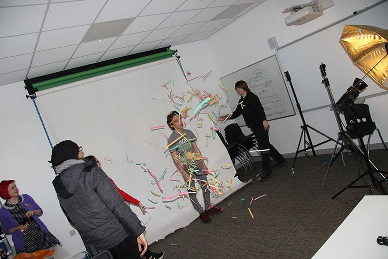 wvrcollege's tweet image. We popped in to see our Level 2 Media students who have been working on some creative photography this week. They were practising use of aperture, shutter speed and lighting. #mediacourse #mediastudents #wvrcollege
ow.ly/SjCo30o3rfB
