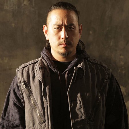 I d like to wish a happy 42nd birthday to Joe Hahn, DJ for Linkin Park! 