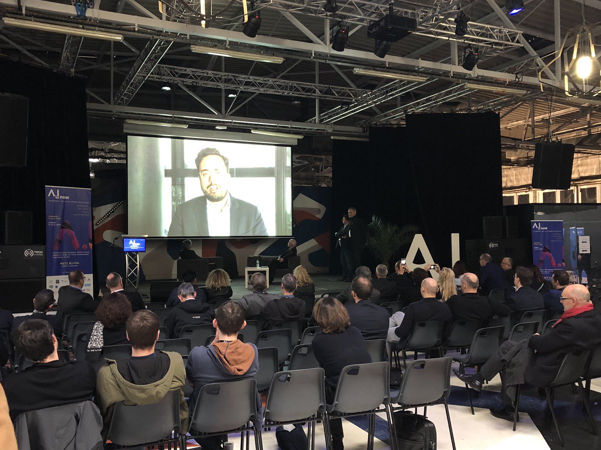 FrenchTech_Est's tweet photo. «L’AI nous en avons fait une priorité. Être prêt pour les grandes transformations à venir. 
Aujourd’hui on a des startups qui sont prêtes à diffuser des briques d’lA qui peuvent transformer l’efficacité la performance des entreprises.» M. Mahjoubi pour @ainowevent 
@LaFrenchTech https://t.co/i6AHFwNsVF