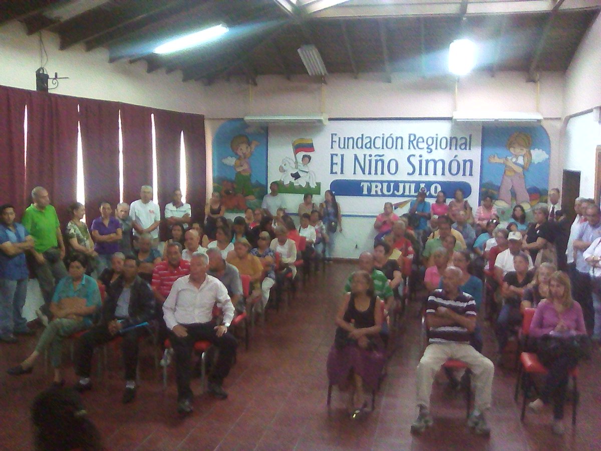 Niño Simón Trujillo tweet media