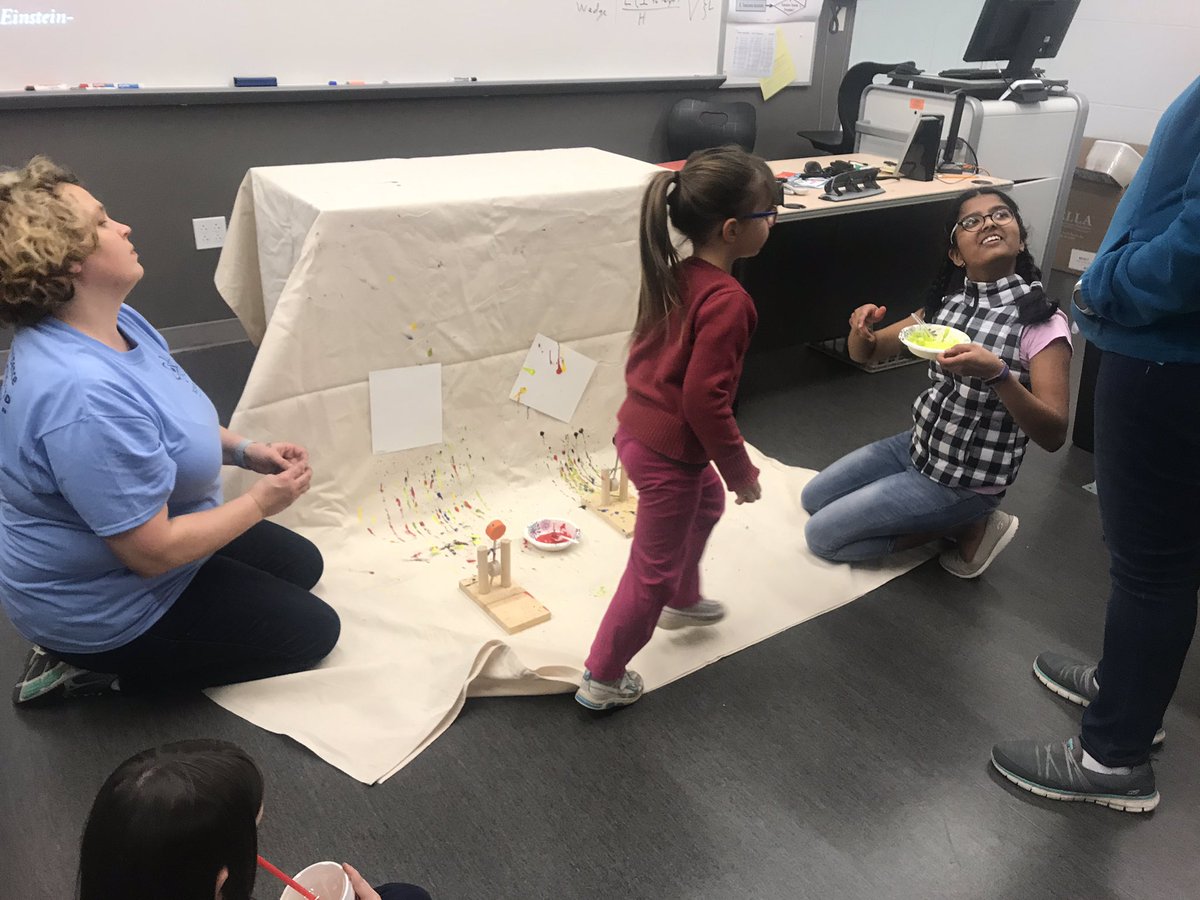 vmcg_07's tweet image. Science Showcase 2019. A great turnout and night of celebrating Science. Thank you to all the students and parents who attended. #stemiscool #MyChoiceMayfield #mmsourhouse