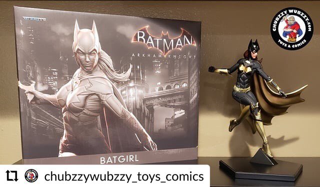 #RepostPlus @chubzzywubzzy_toys_comics
- - - - - -
Batman Arkham Knight: Batgirl Statue
DC Lobo and Dawg Statue
#DC #Batgirl #LoboAndDawg #Statues
#ChubzzyWubzzyToys&Comics
#ChubzzyWubzzy