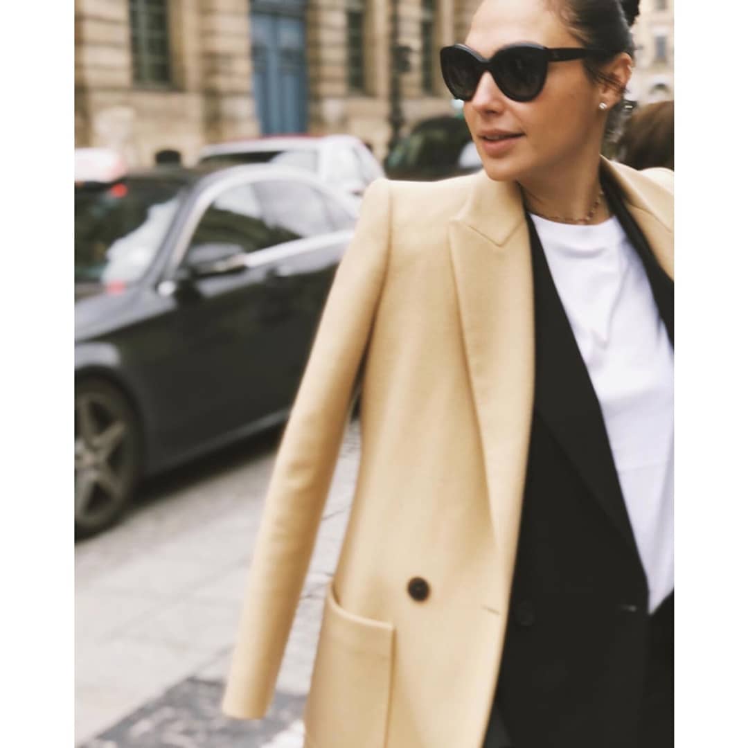 GalGadot's tweet image. Throwback to Paris - Me through the eyes of Meital 🦄👭❤️