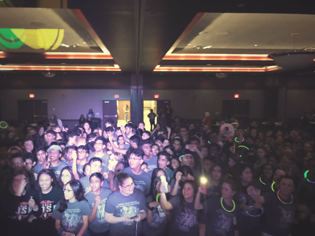 StreetLightDJ's tweet photo. Illinois Health Occupations Students of America’s After Party! https://t.co/cOjNvk51ET https://t.co/4XLdTDBtsb