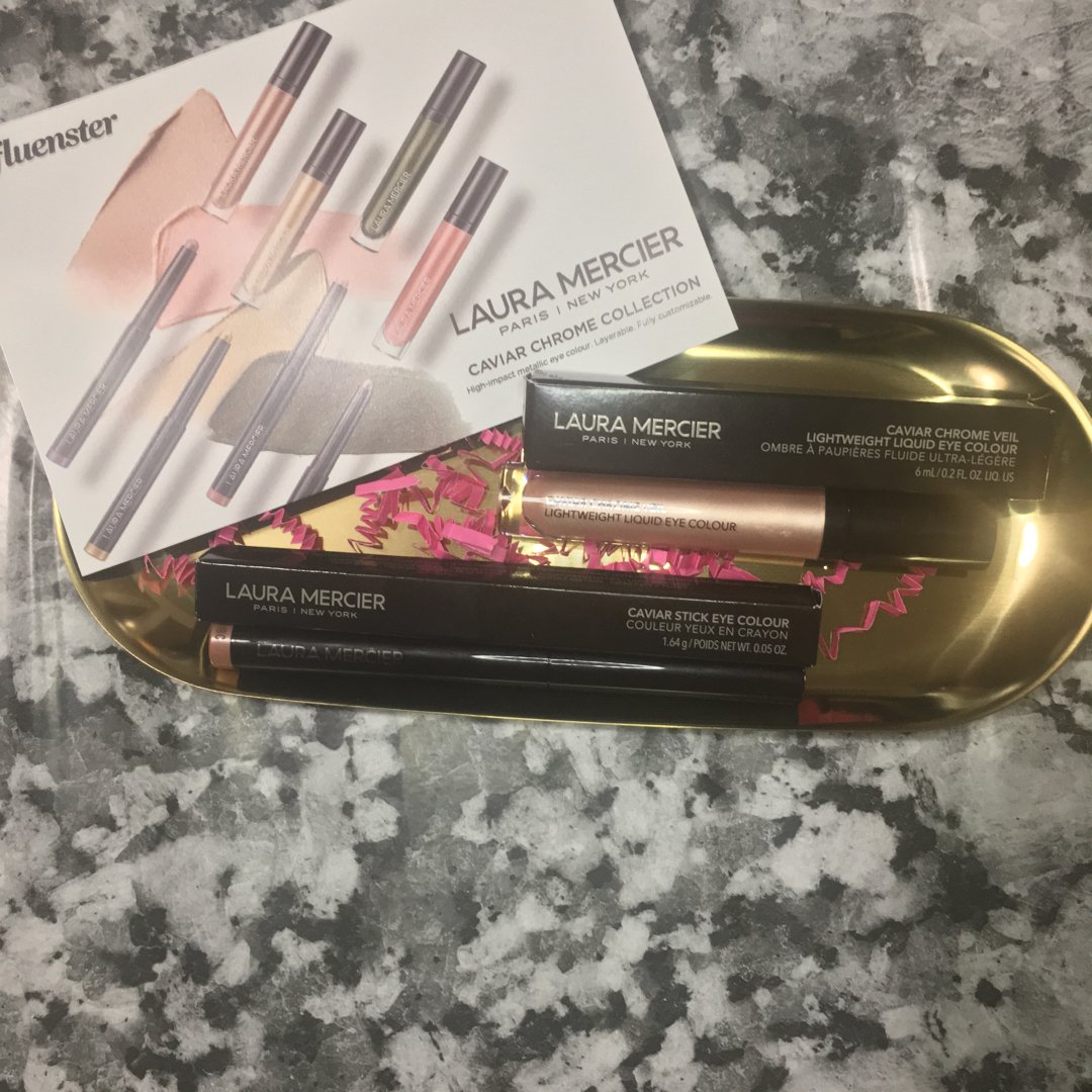 simplykatricia's tweet image. Was so excited to receive my first #voxbox by  @Influenster  @lauramercier #Metalliceyeshadow #lauramercier #complimentary