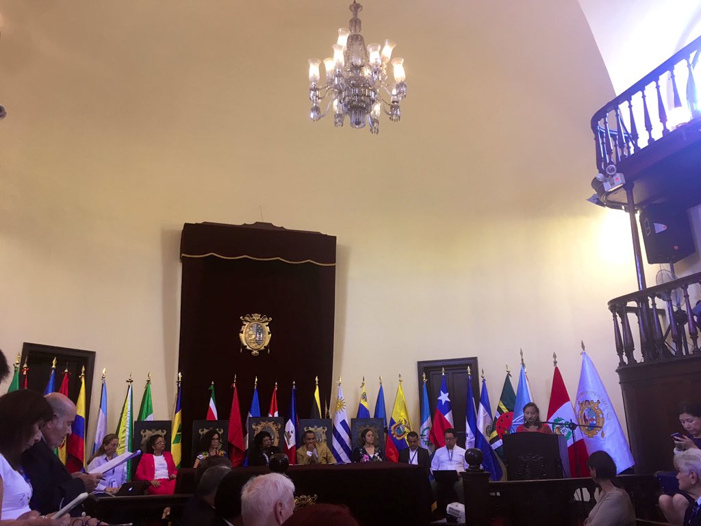 unesco_iesalc's tweet photo. Inicia el último día del #IXEncuentroDeRedes con la lectura de informes por cada lineamiento por representantes de las mesas de trabajo. https://t.co/Ndy20QcTcU