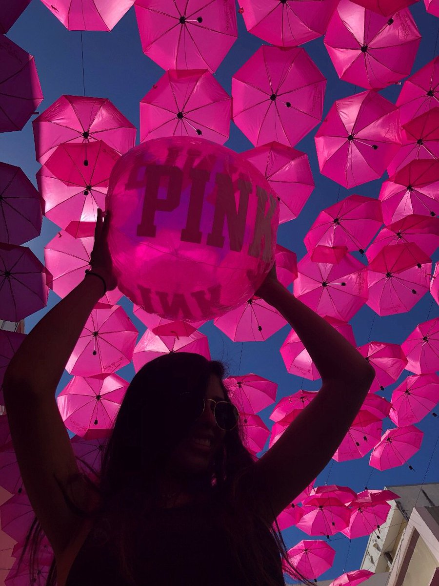 VSPINK's tweet image. #PINKSpringBreak it's a party 🙌
📸: @UCFPINK
