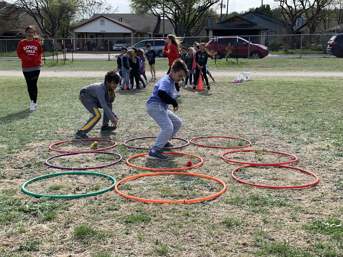MrsCrockerRocks's tweet photo. #TrackandField2019 @BooneBears https://t.co/1LzplgXJxG