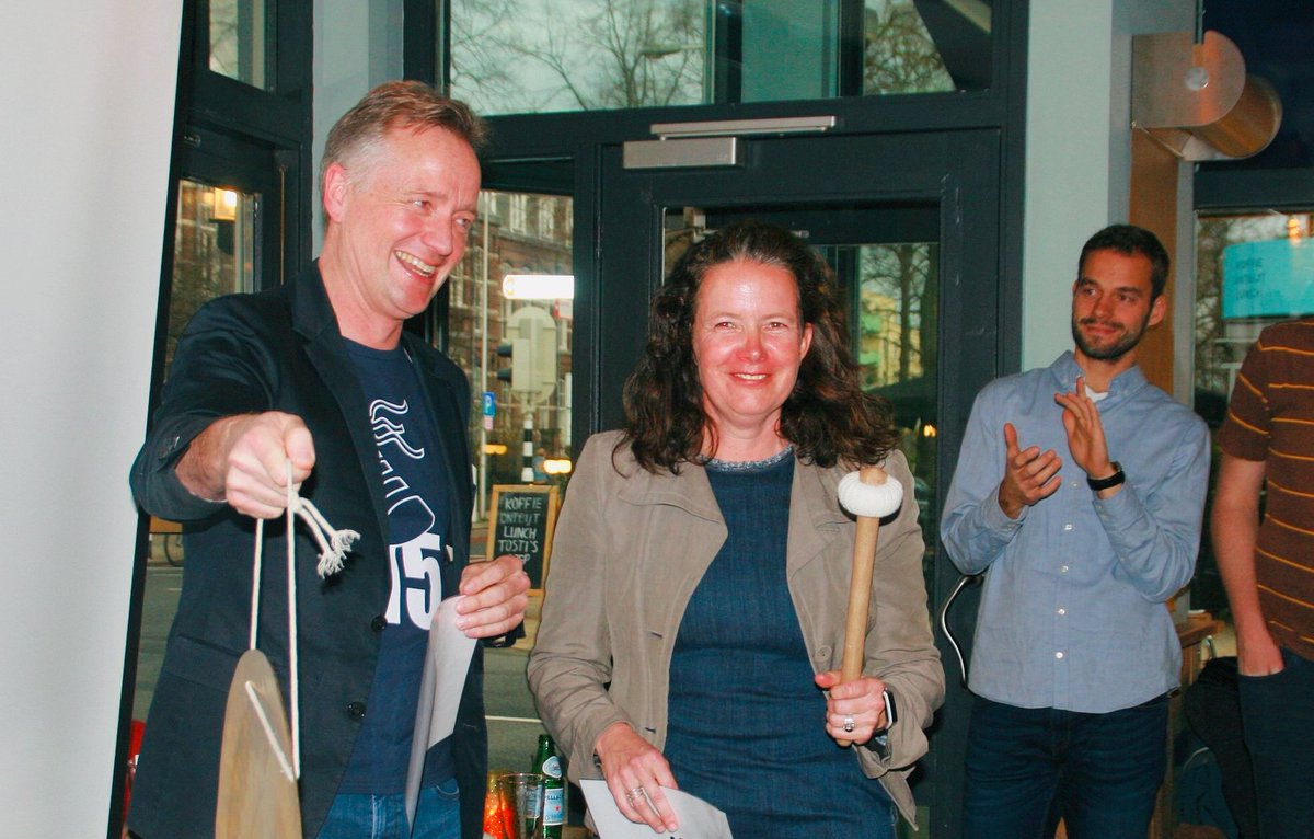 Hiemstra &amp; De Vries bestaat 15 jaar en viert jubileum: oprichters @JaringHiemstra &amp; <a href="/joschadevries/">Joscha de Vries</a> over dat (op- en door)groeiende adviesbureau uit Utrecht #organisatieadvies #hiemstraendevries hiemstraendevries.nl/nieuws/560-hie…